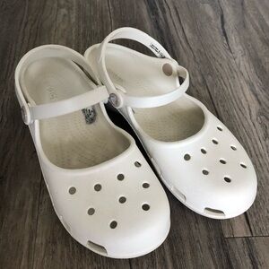 Crocs Karin clog white women’s size 9